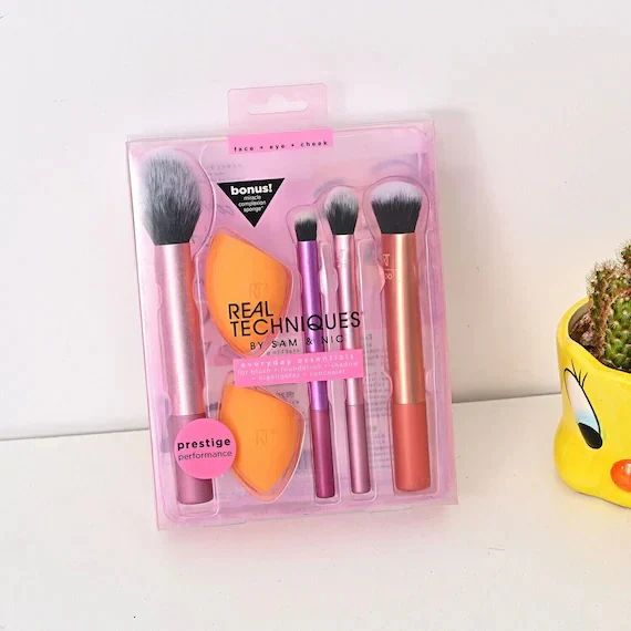 Real Techniques Make-up brush set high quality